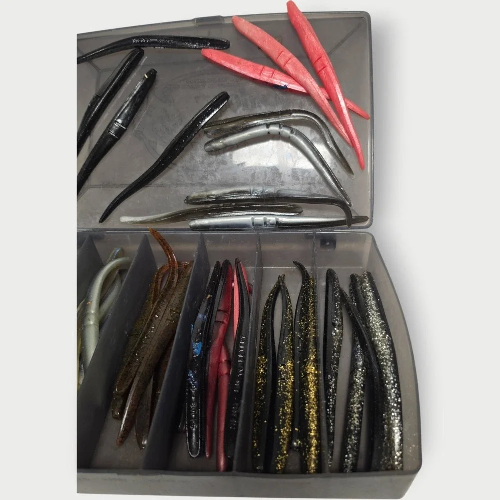 VINTAGE‎ Slug -Go Soft Fishing Lures in Bass Pro Shop Case NEW OLD STOCK NOS